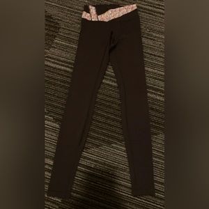 LULULEMON LEGGINGS